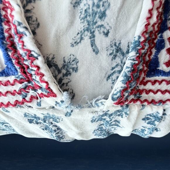 Forever 21 Floral Tunic Top Embroidered Empire Babydoll Tassel Boho White Y2K S - Picture 7 of 7